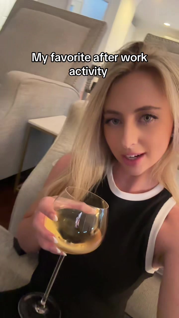 @Cam👱🏼&zwj;♀️