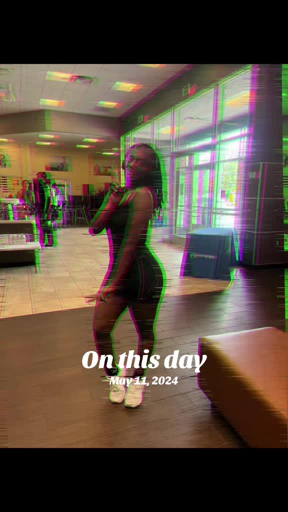 @Queennneisha
