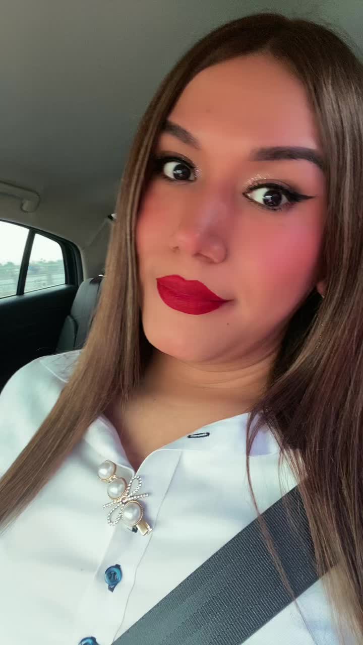 @Elyse Alessandra 🏳️⚧️