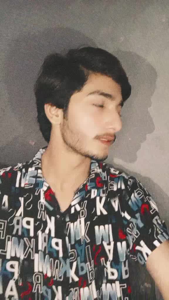 @MALIK ZAIN 😎⚡🤟
