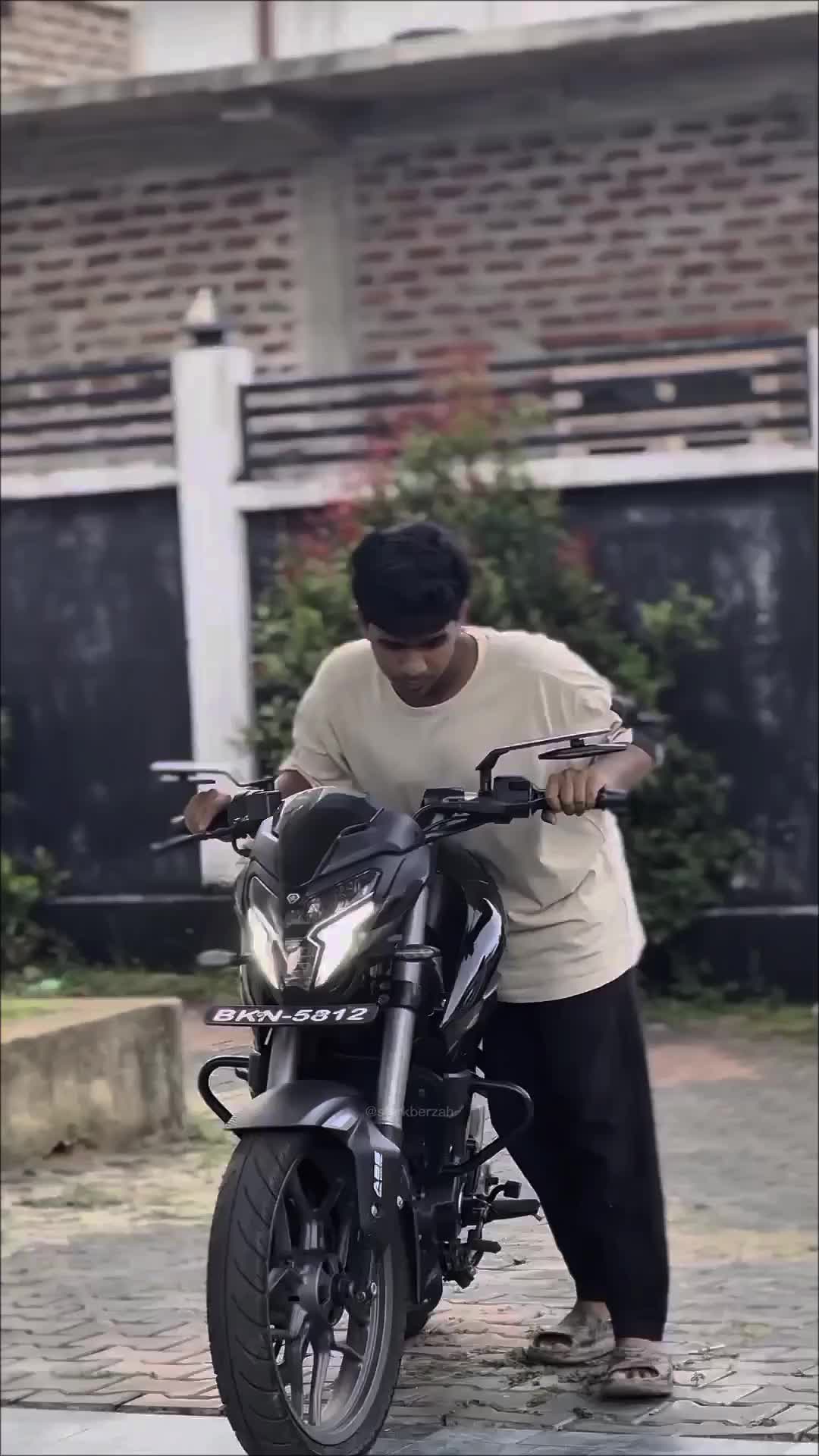 @ใขใญใ_ ๐ฆ
