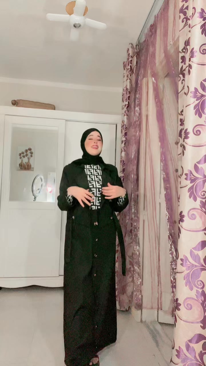 @بثينة شيبان Bouthaina Chibane