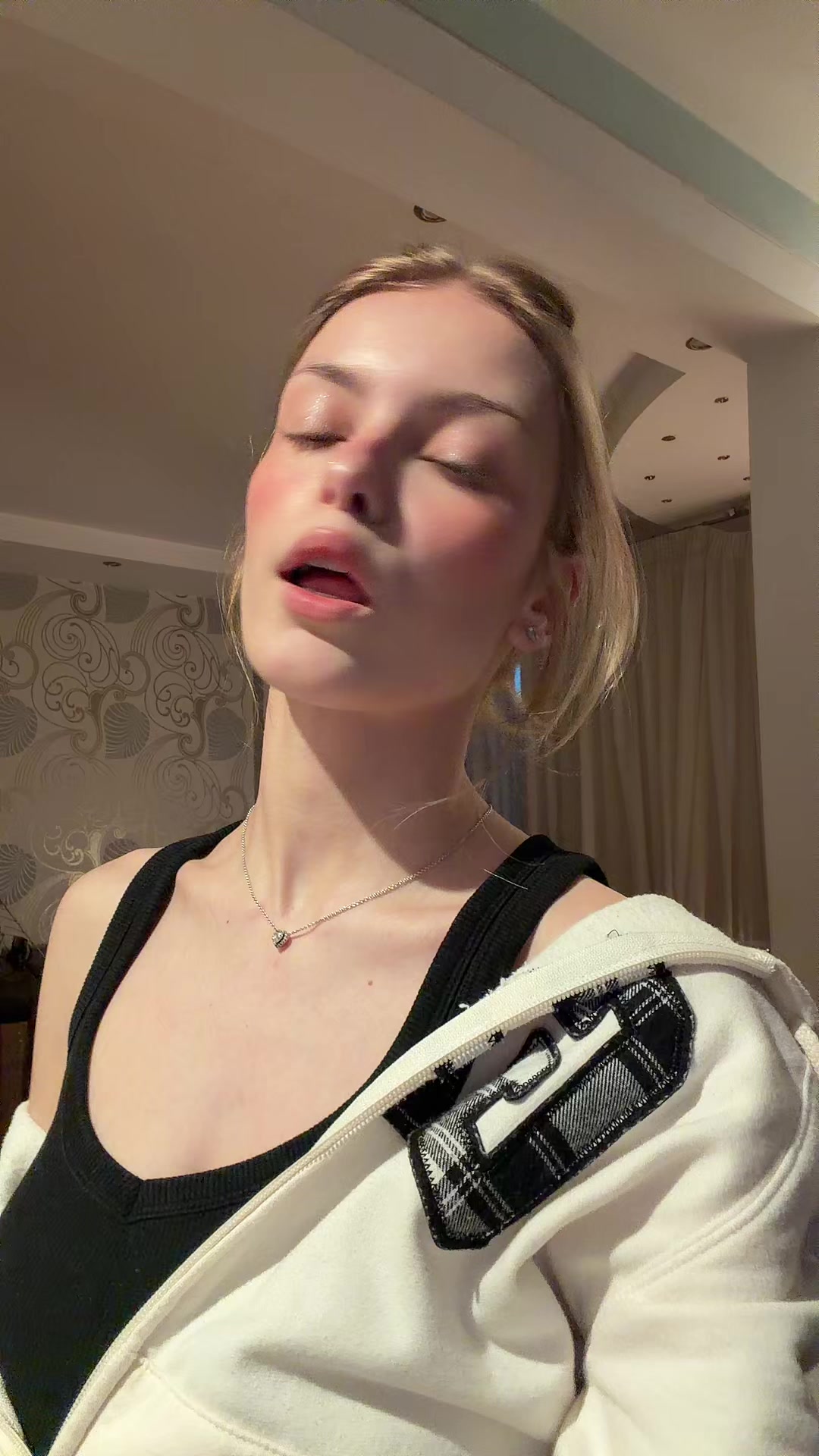 @🧘🏼🌍