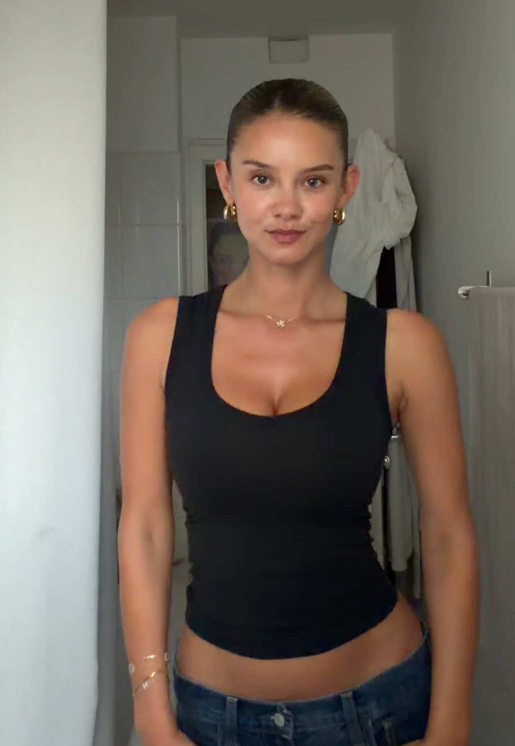 @nicolacavanis