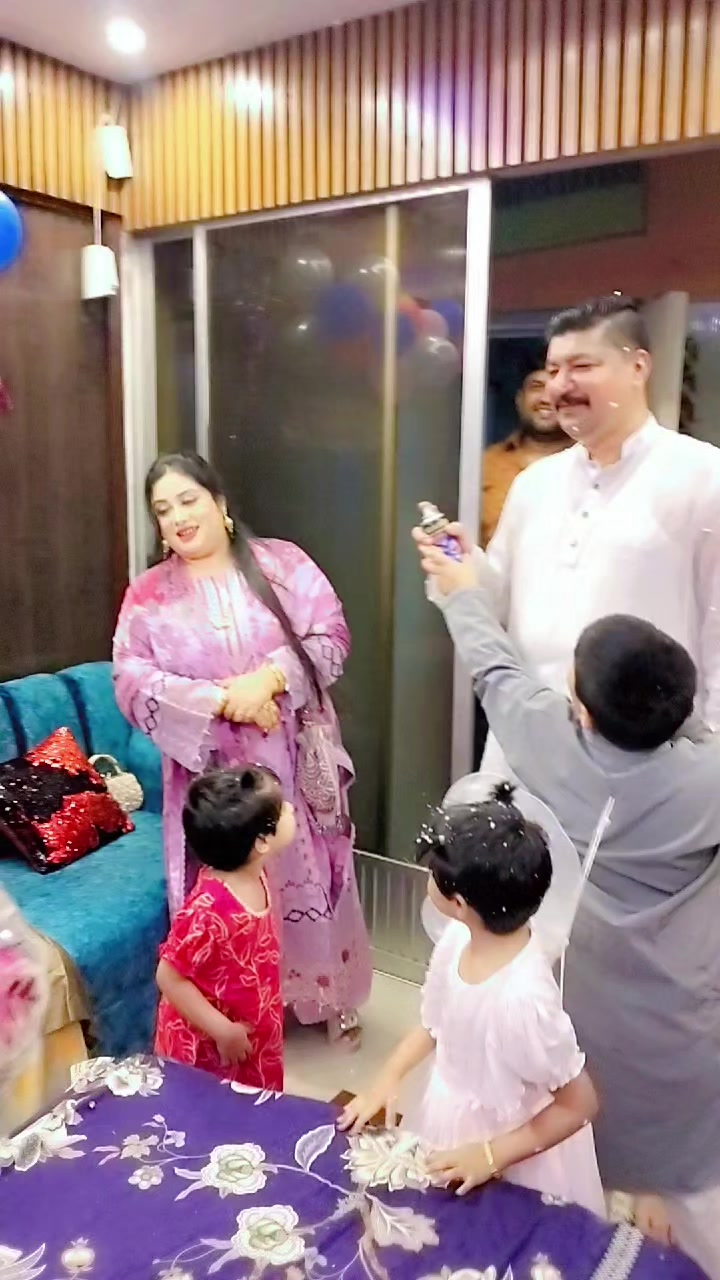 @Rita Ahmed🇧🇩