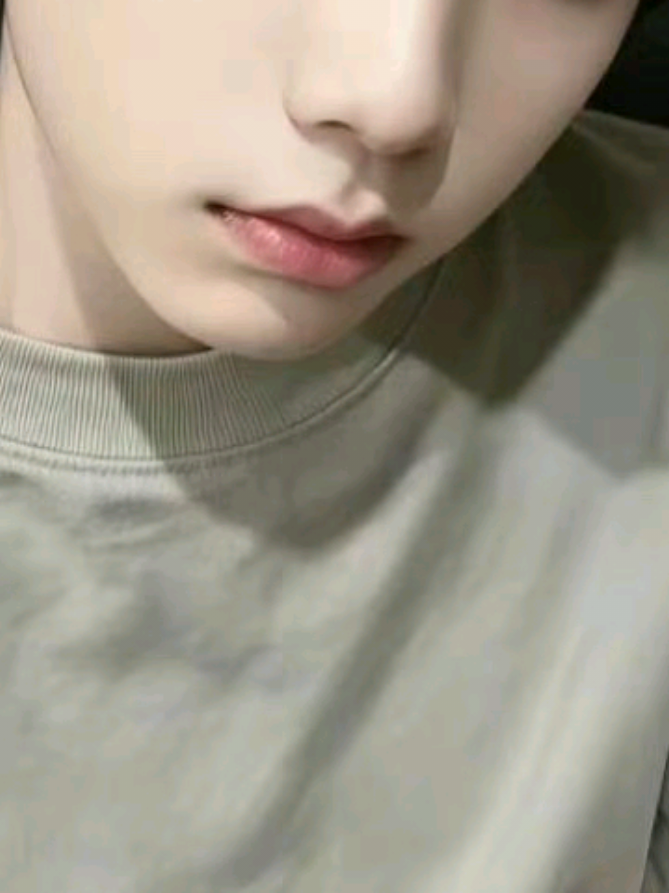 @⏤͟͟͞͞𝗮𝗻𝗶𝘀_𝗰𝘆𝗵🫧