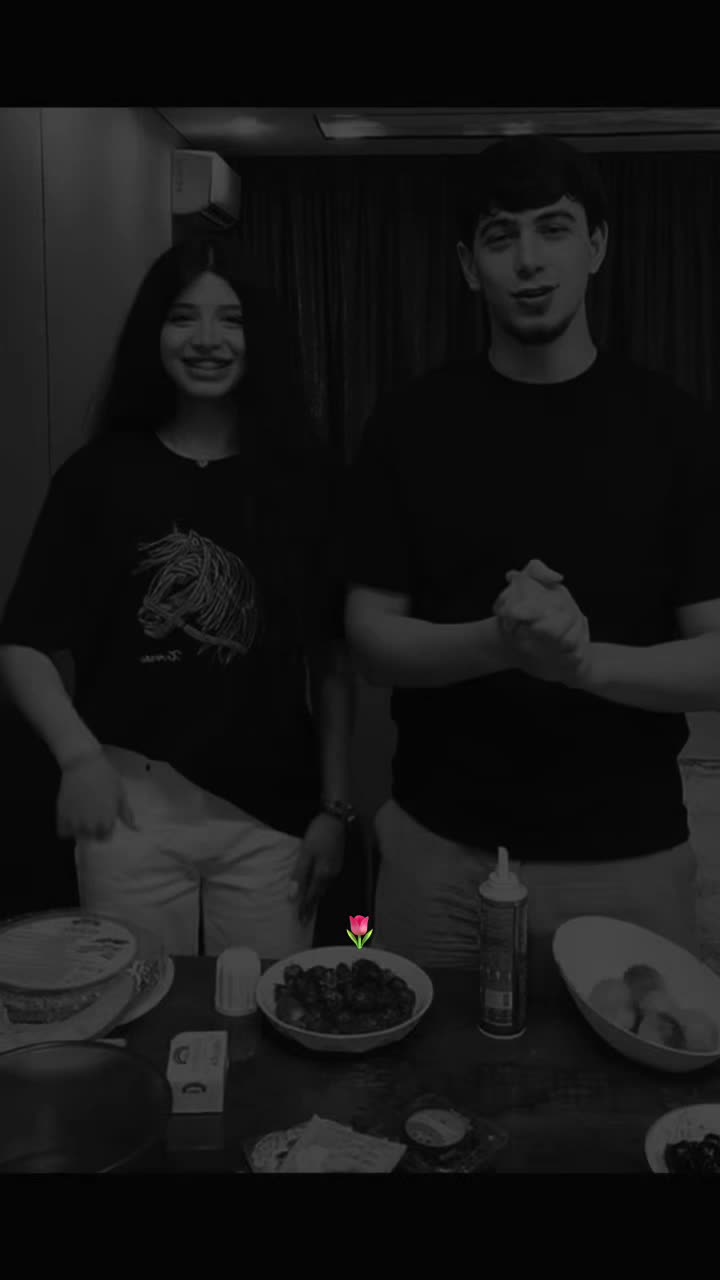 @✰