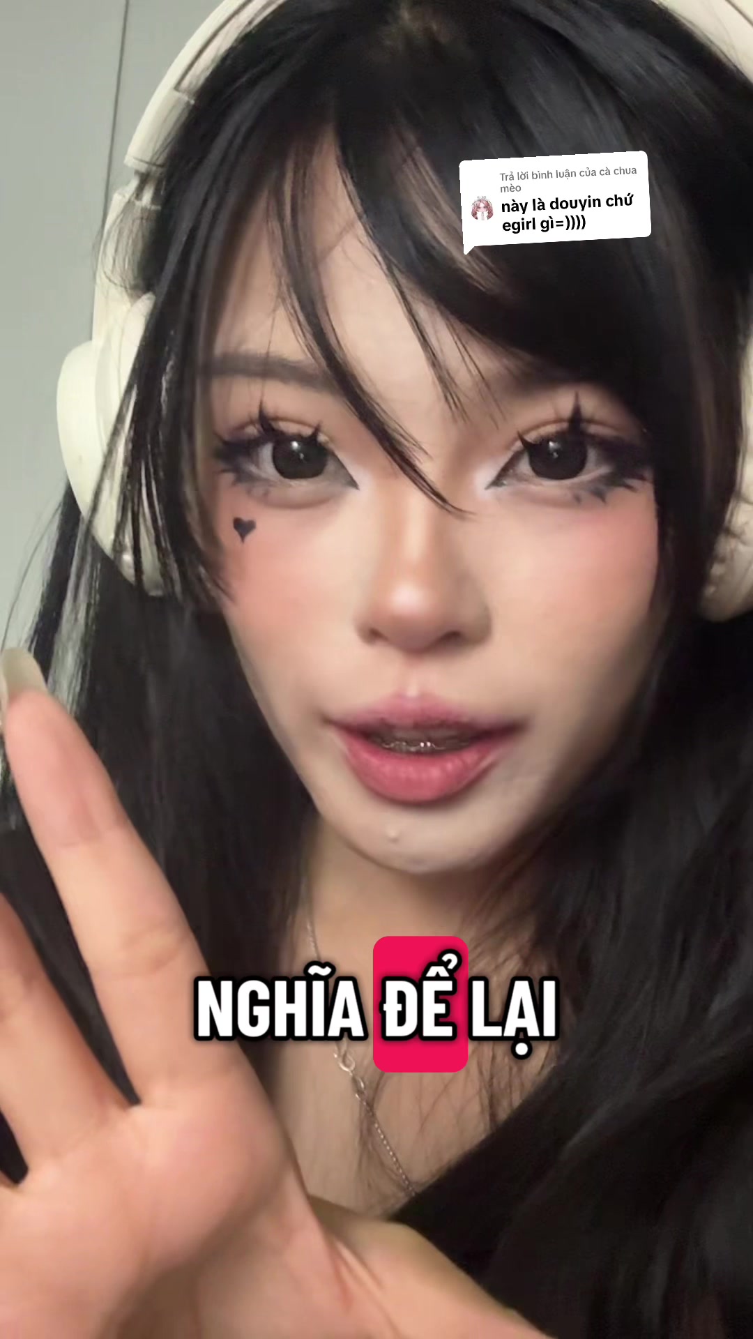 @Tuky Bon c&oacute; 3 c&aacute;i răng cửa &aacute;!!