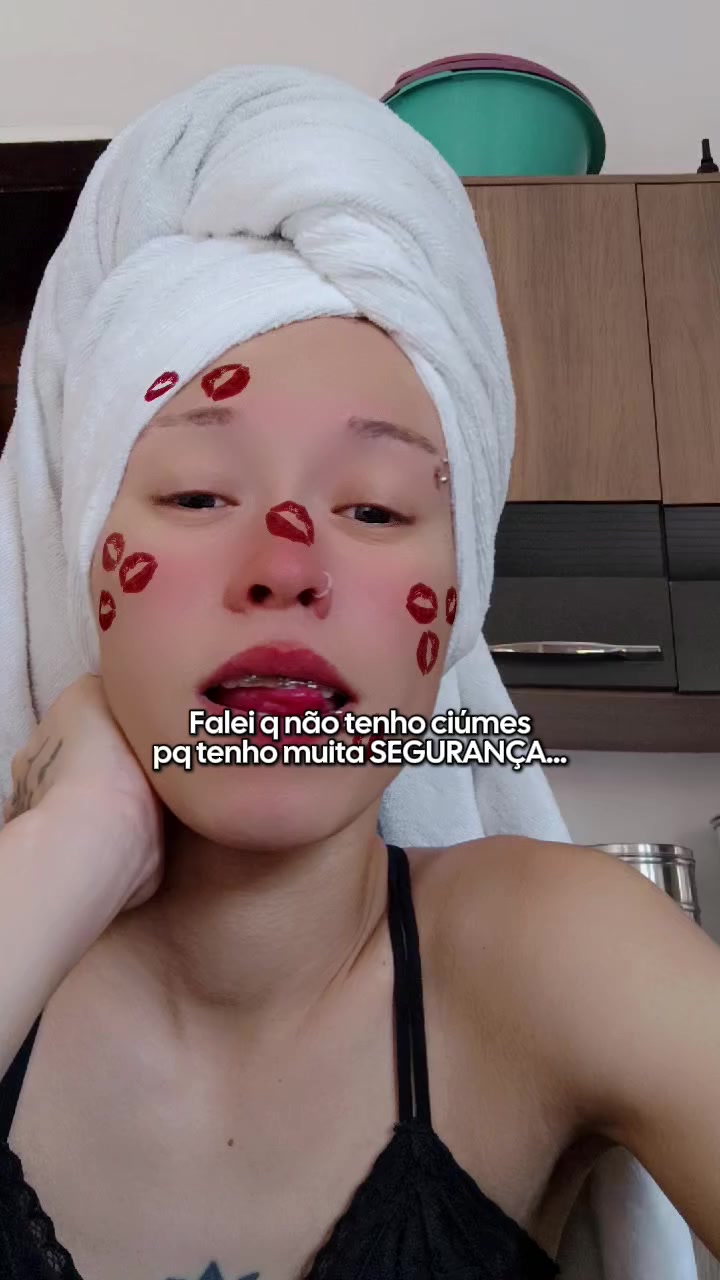 @Gaaby Alves♒🌈🫰