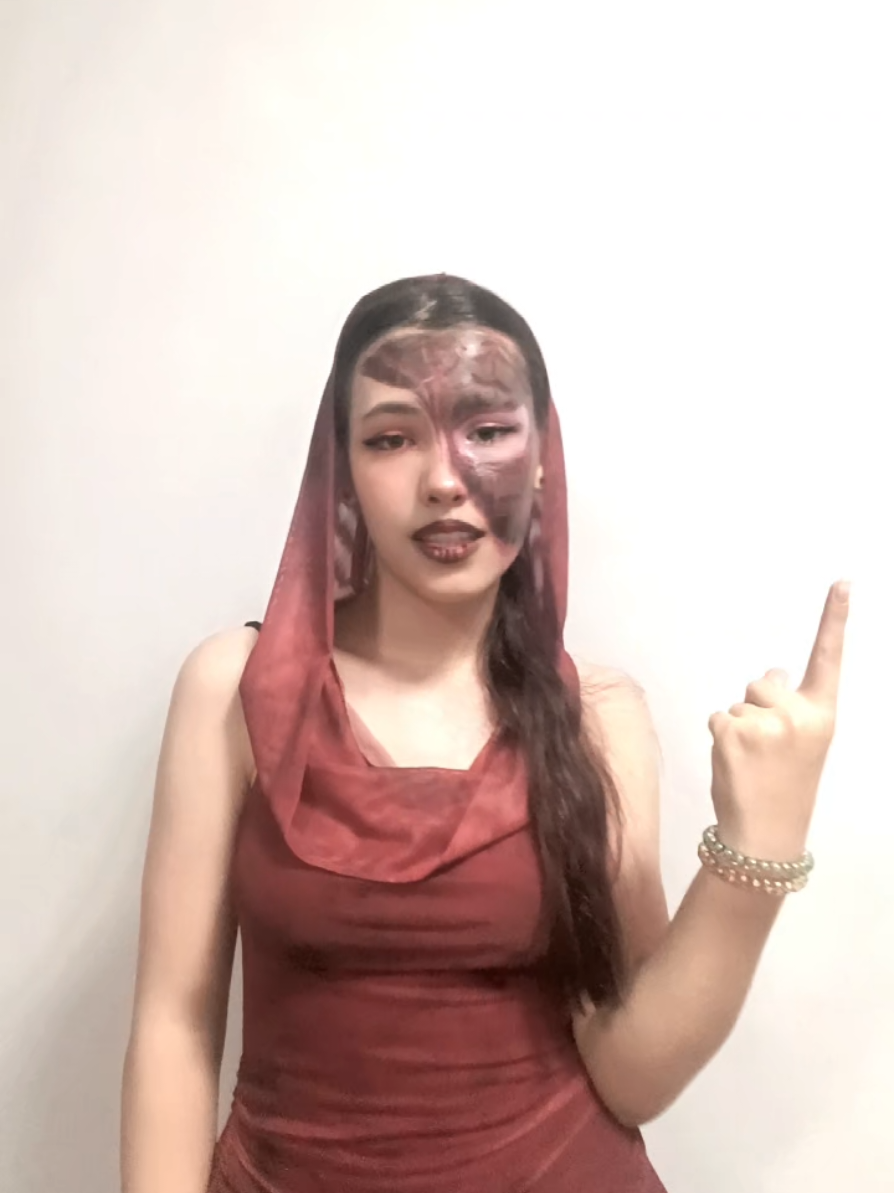 @Dominika 🧛🏻&zwj;♀️