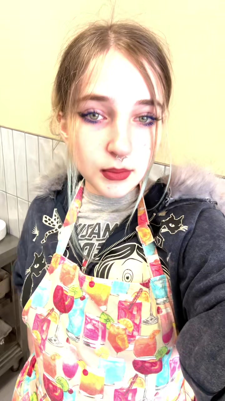 @️Julie