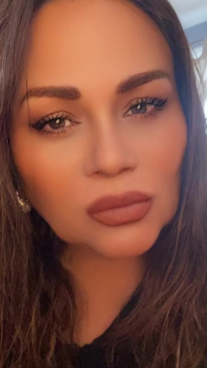 @Ana