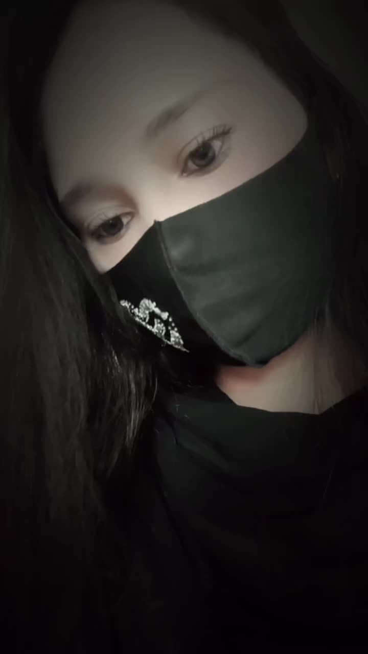 @🦋༺ᙖˡᵃ̶ᶜ̶ᵏ̶❀quee༻🦋