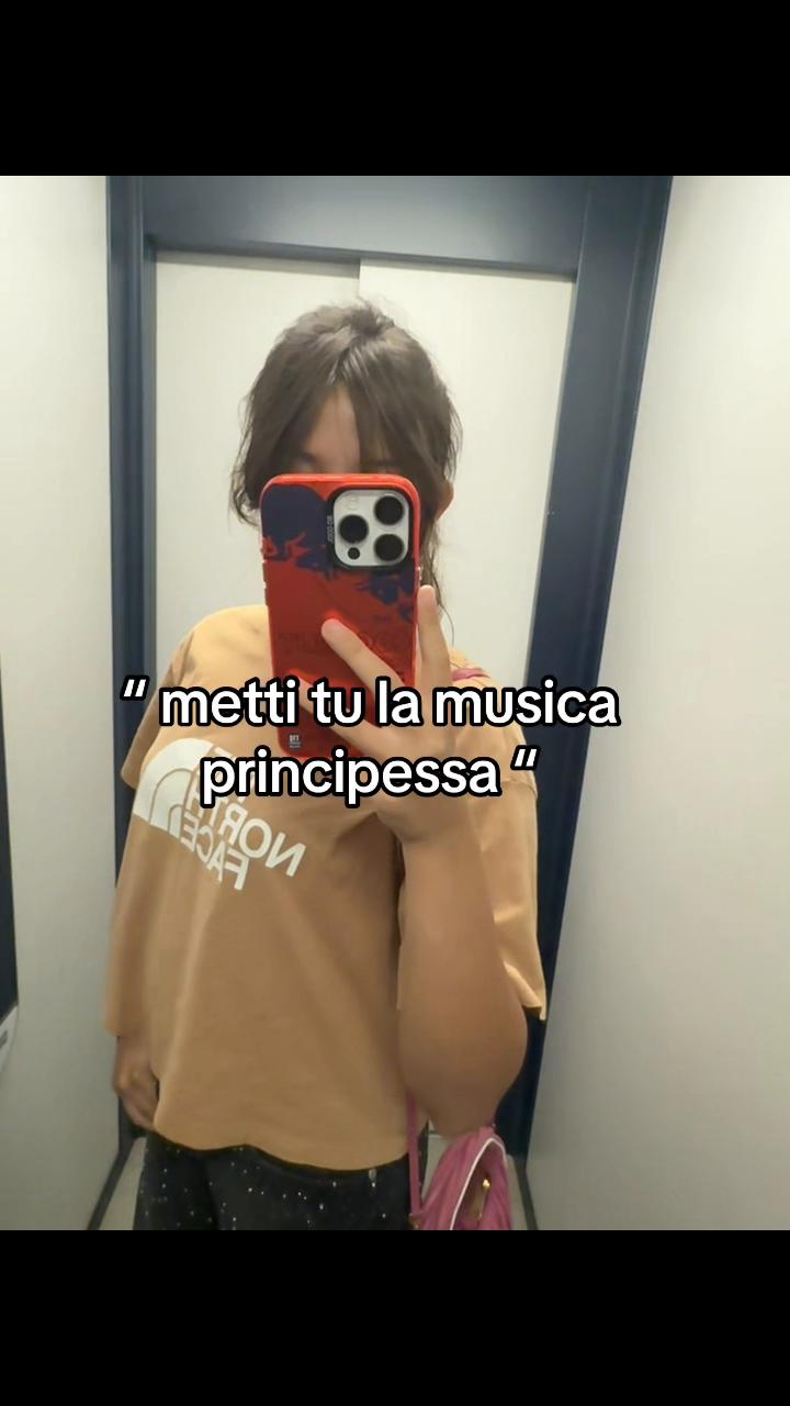 @Sofii_spamm
