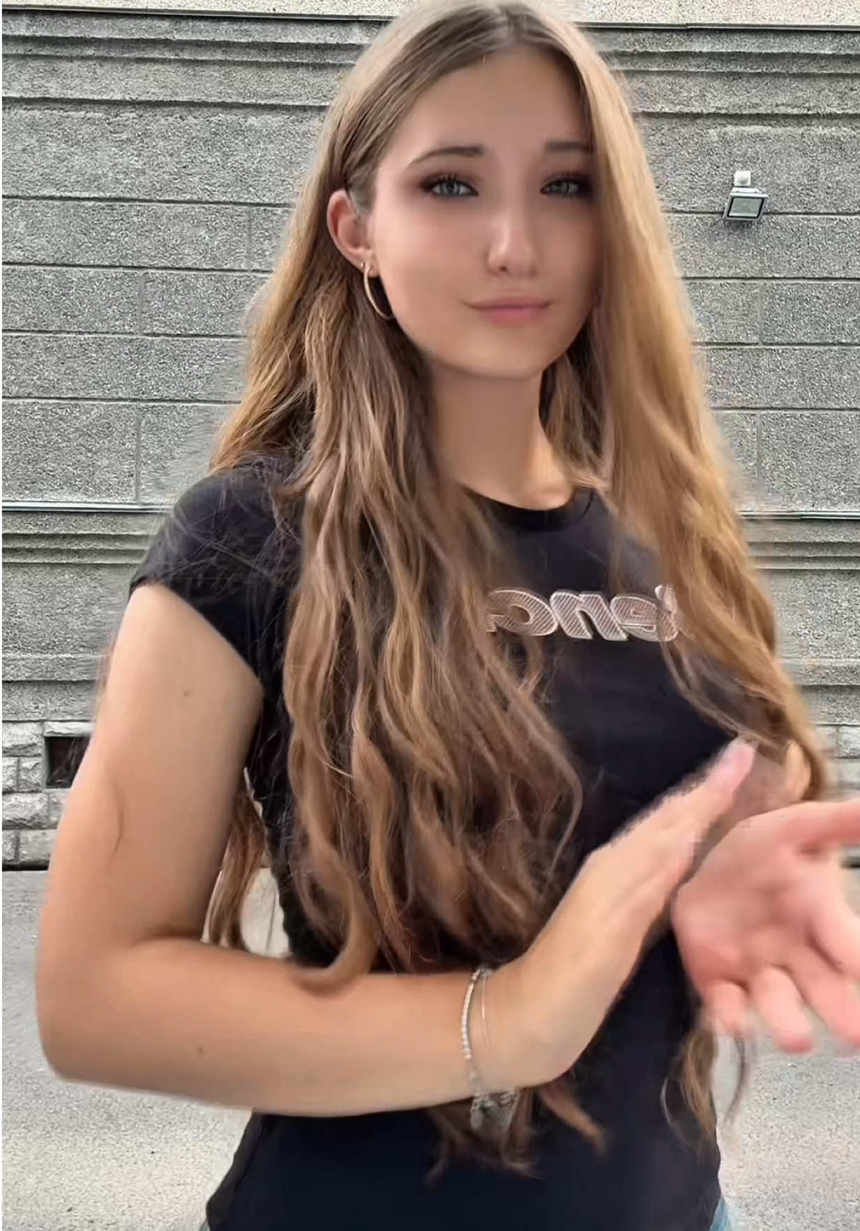 @𝒟𝑎𝑆ℎ𝑖𝑙