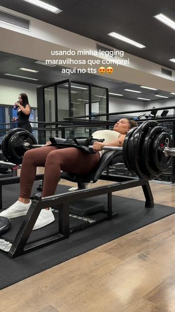 @marcelaperes_
