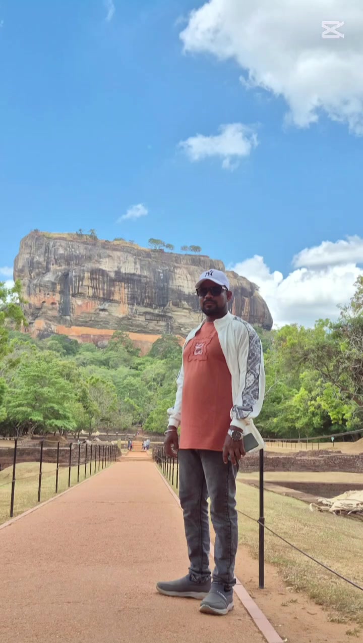 @Siva Ajanth 🇱🇰✨ 🇸🇦