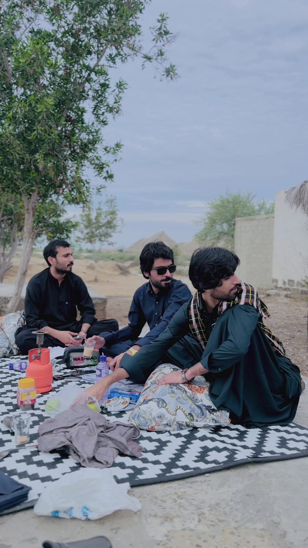 @LaaL KuLaNcHi