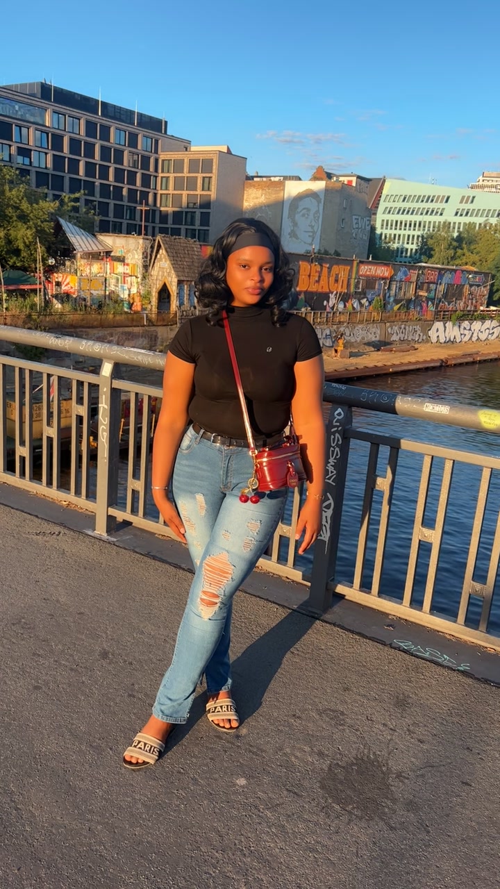 @Dalanda👸🏻❤️🇩🇪🇬🇲🇬🇳
