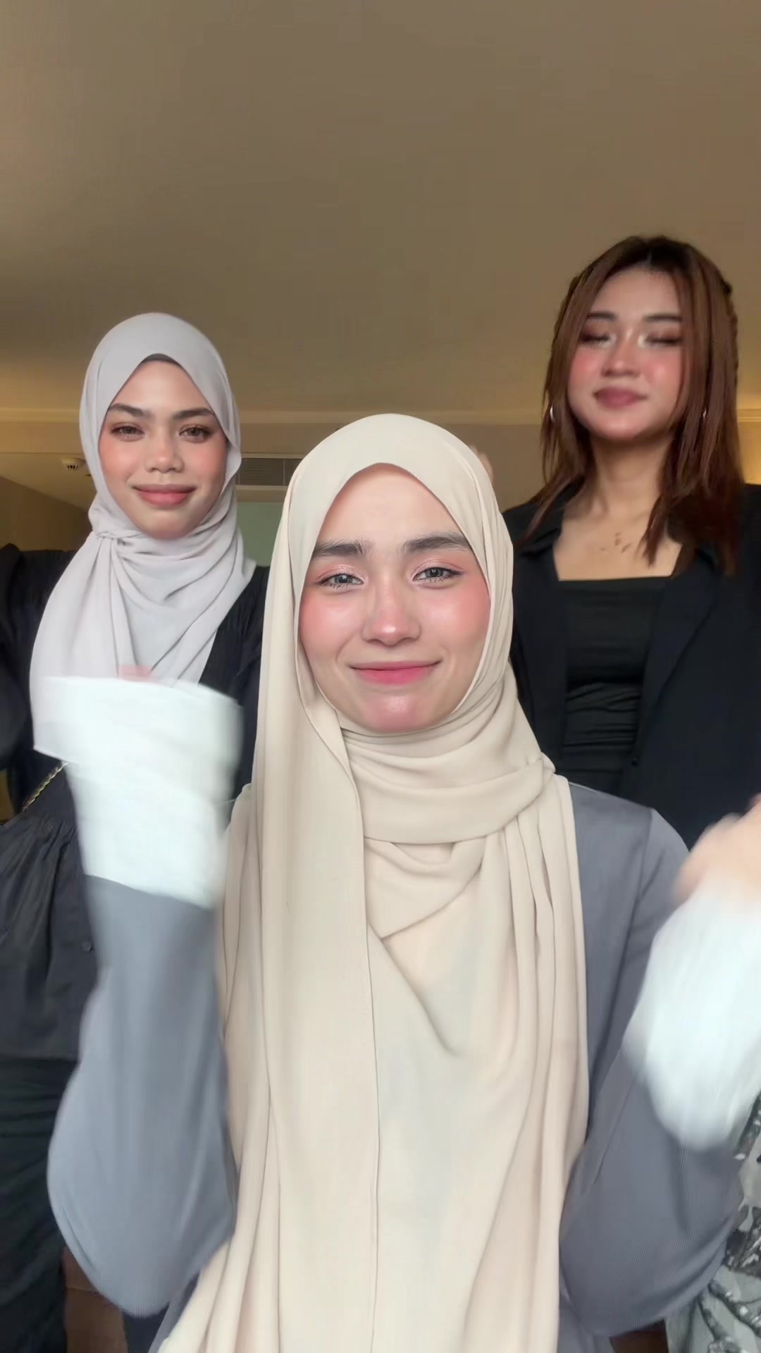 @RANIA
