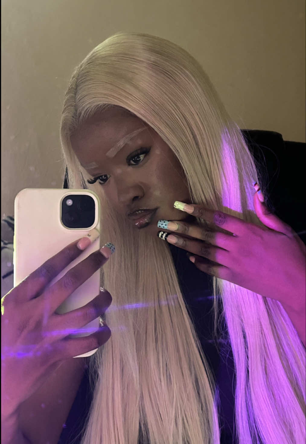 @𝐬𝐢𝐦𝐩