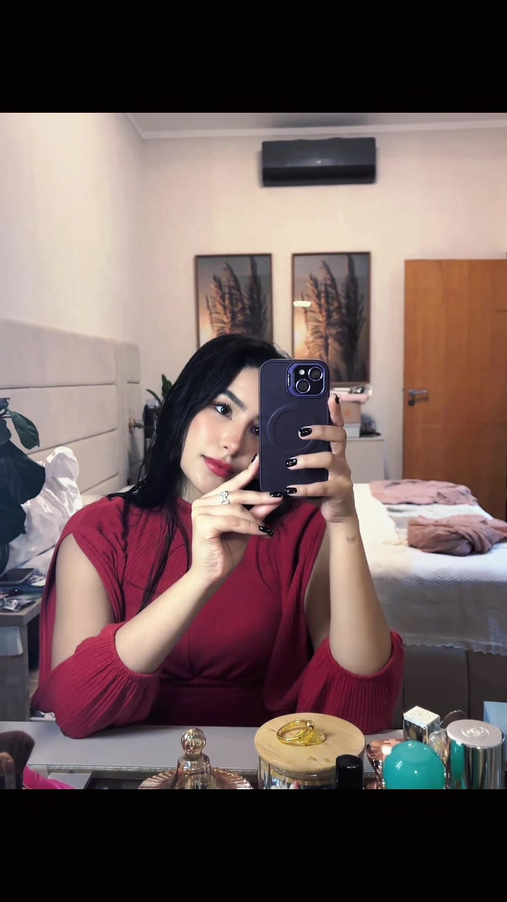 @Larissa Debortoli