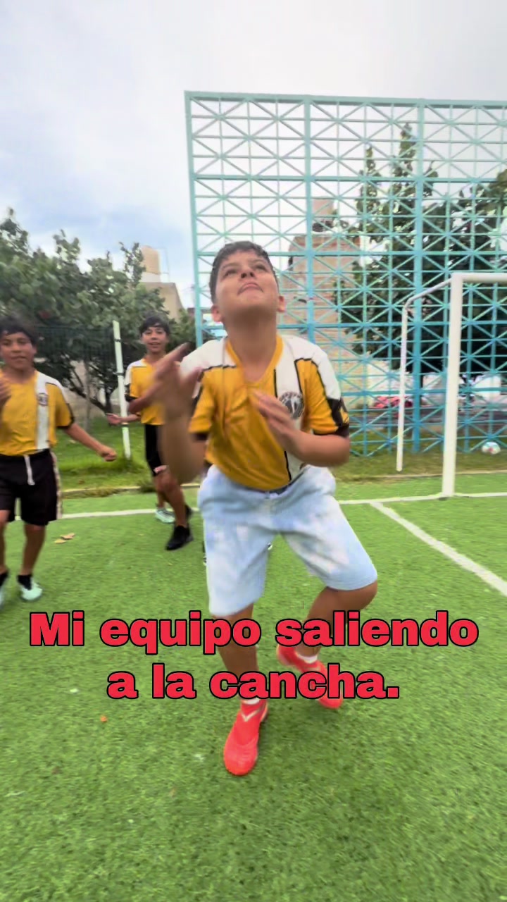 @Los Macías