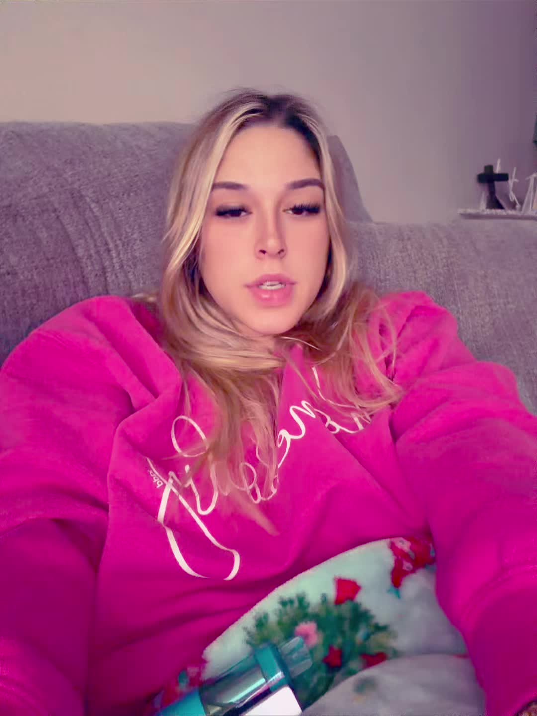 @_sierraxx_