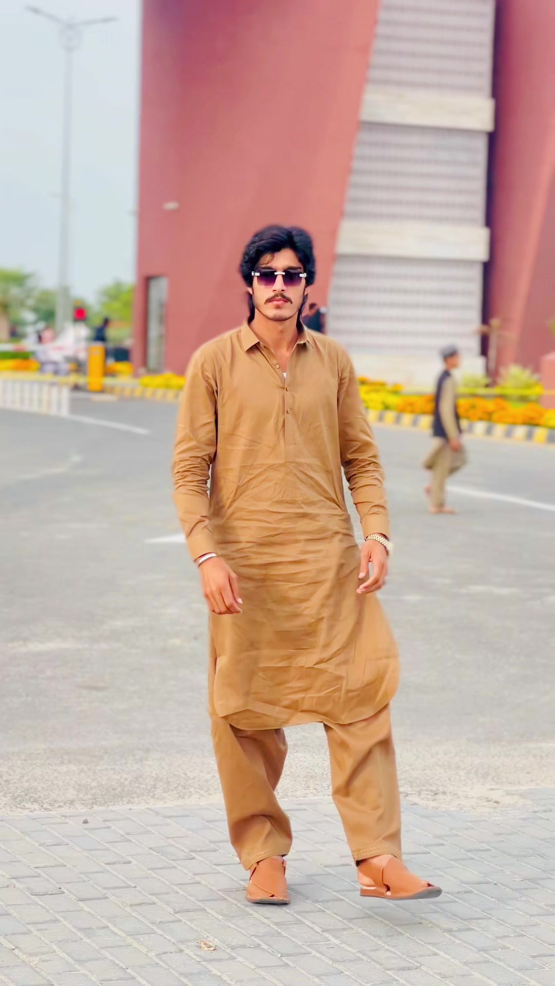 @ملک زبیر گھلو 👑