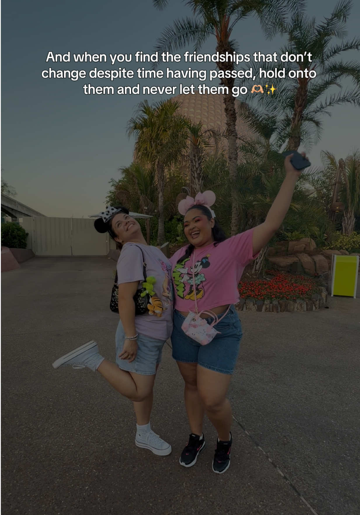 @ERYN LOVELADY 🐭✨🤍