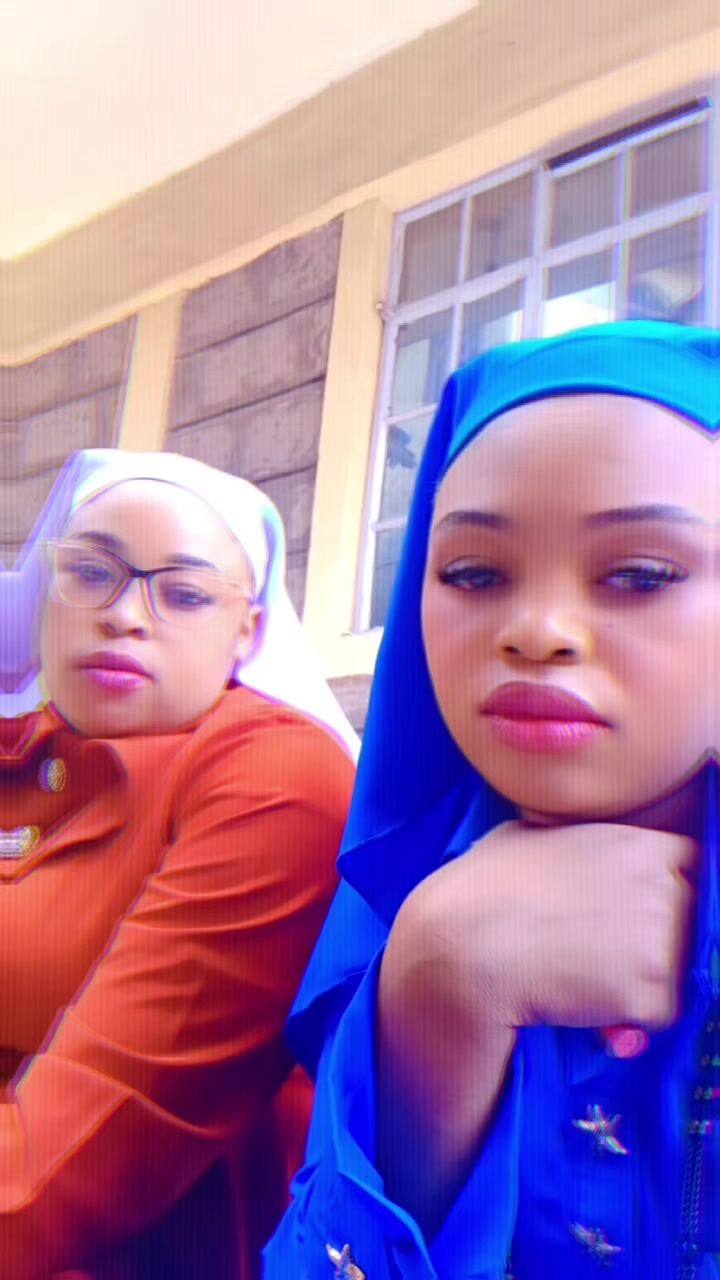 @Qùeendom