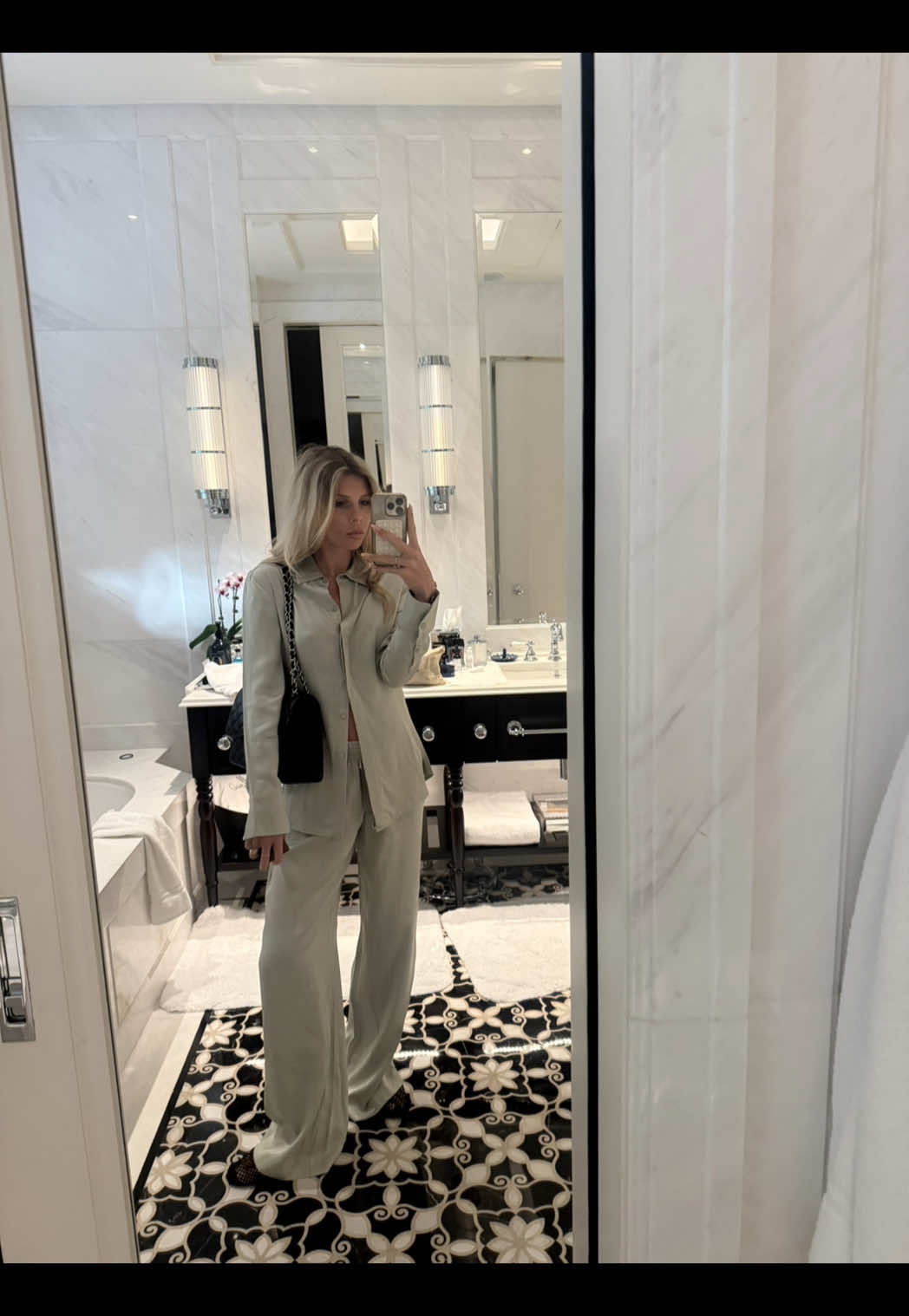 @Georgia La Fontaine