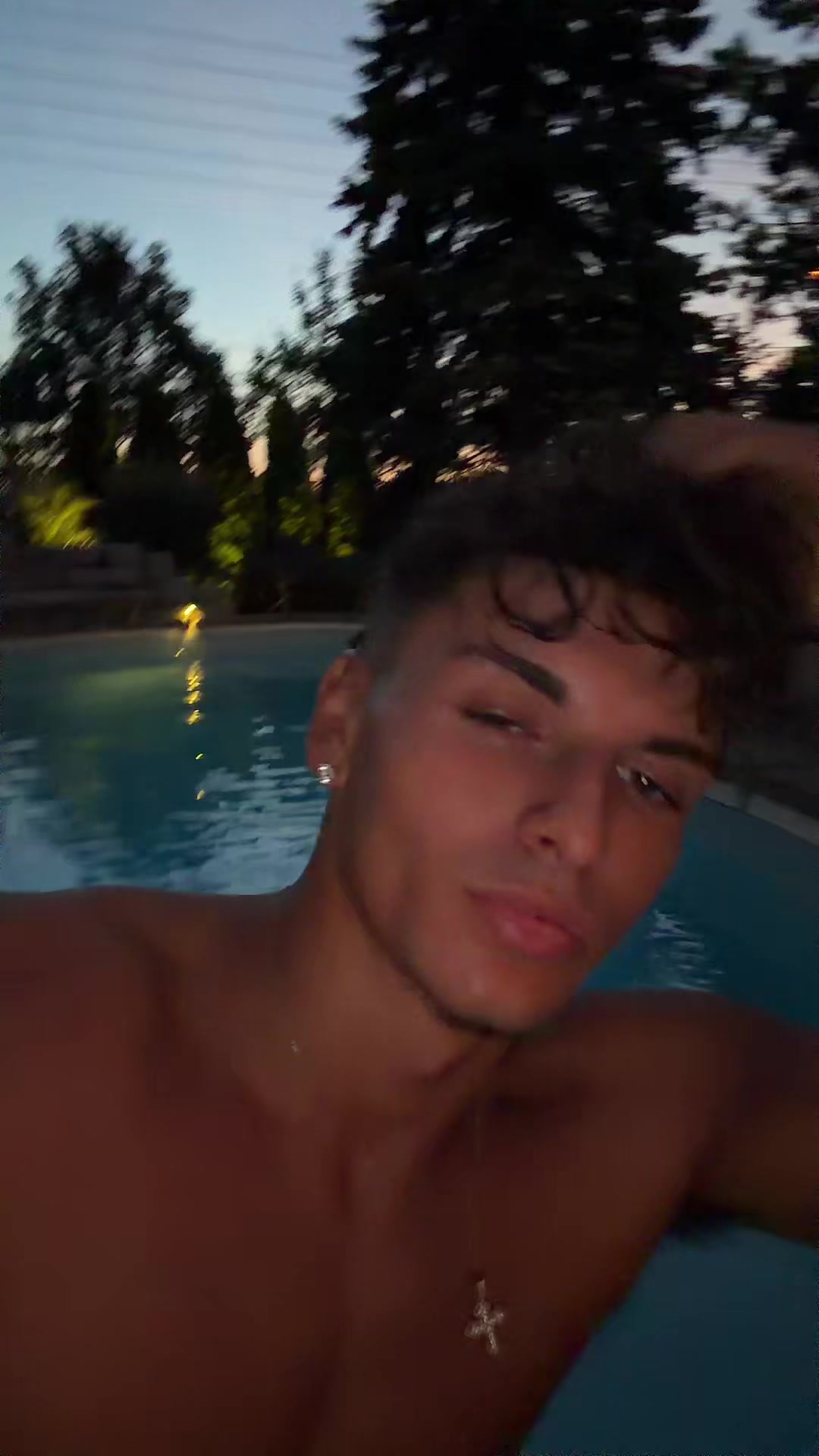 @chris.nikoo
