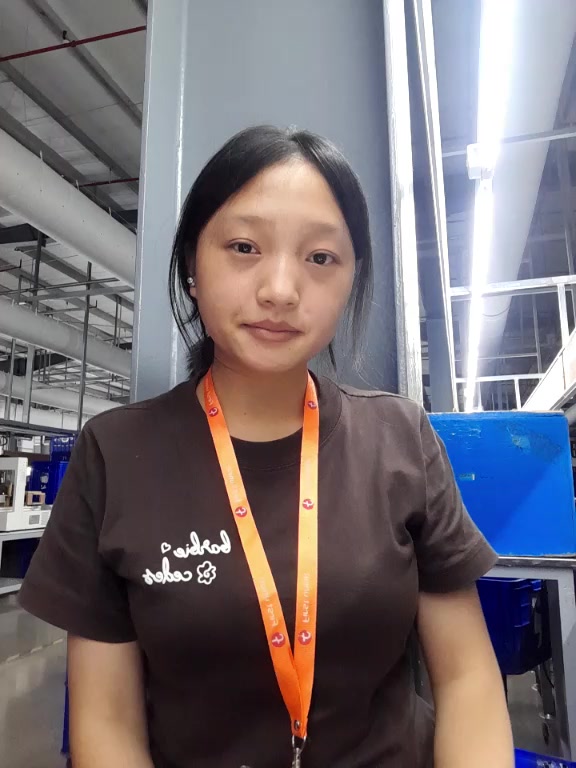 @c&ocirc; b&eacute; ngoan hiền 😈
