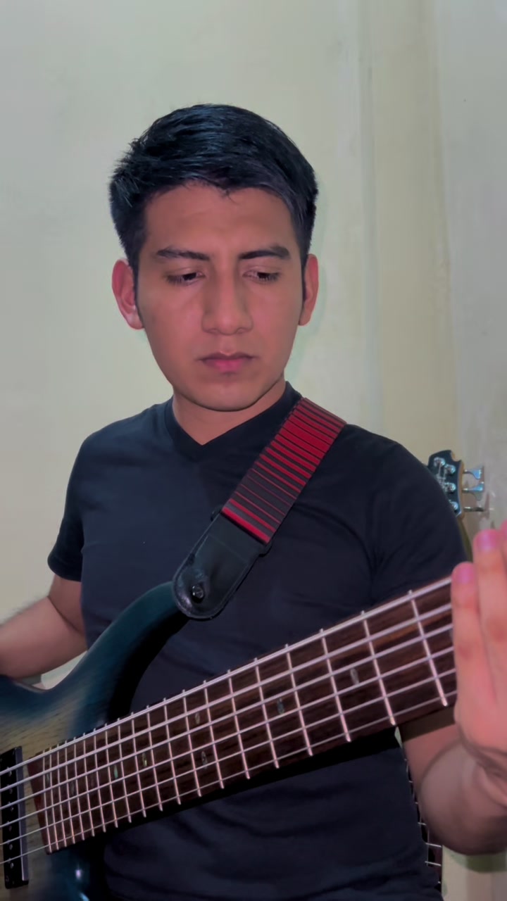 @Rub&eacute;n Vel&aacute;squez 🎸