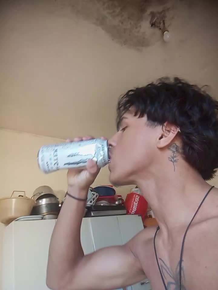 @⋆ 𝐲𝐨𝐮𝐫 𝐕𝖆𝖒𝖕 ♱