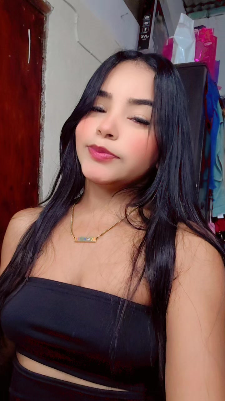 @Génesis Alexandra🩷✨️