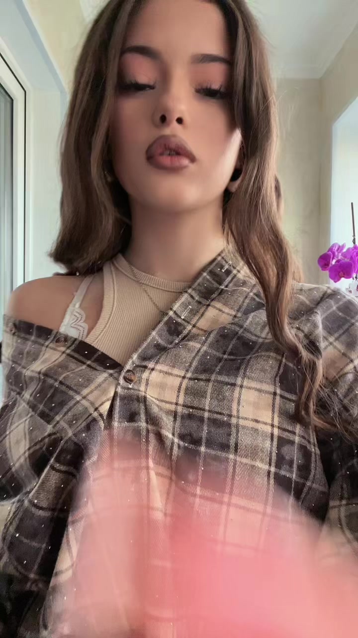 @Искра