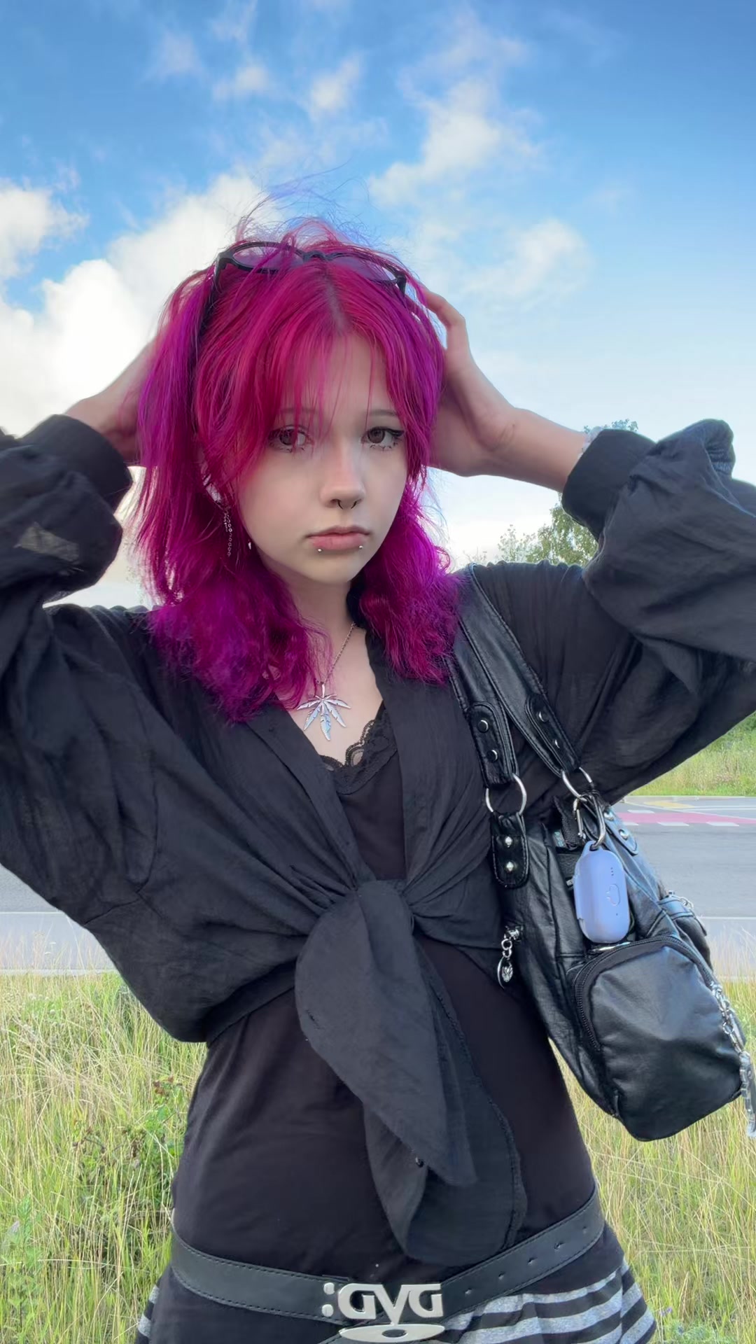 @g01ub