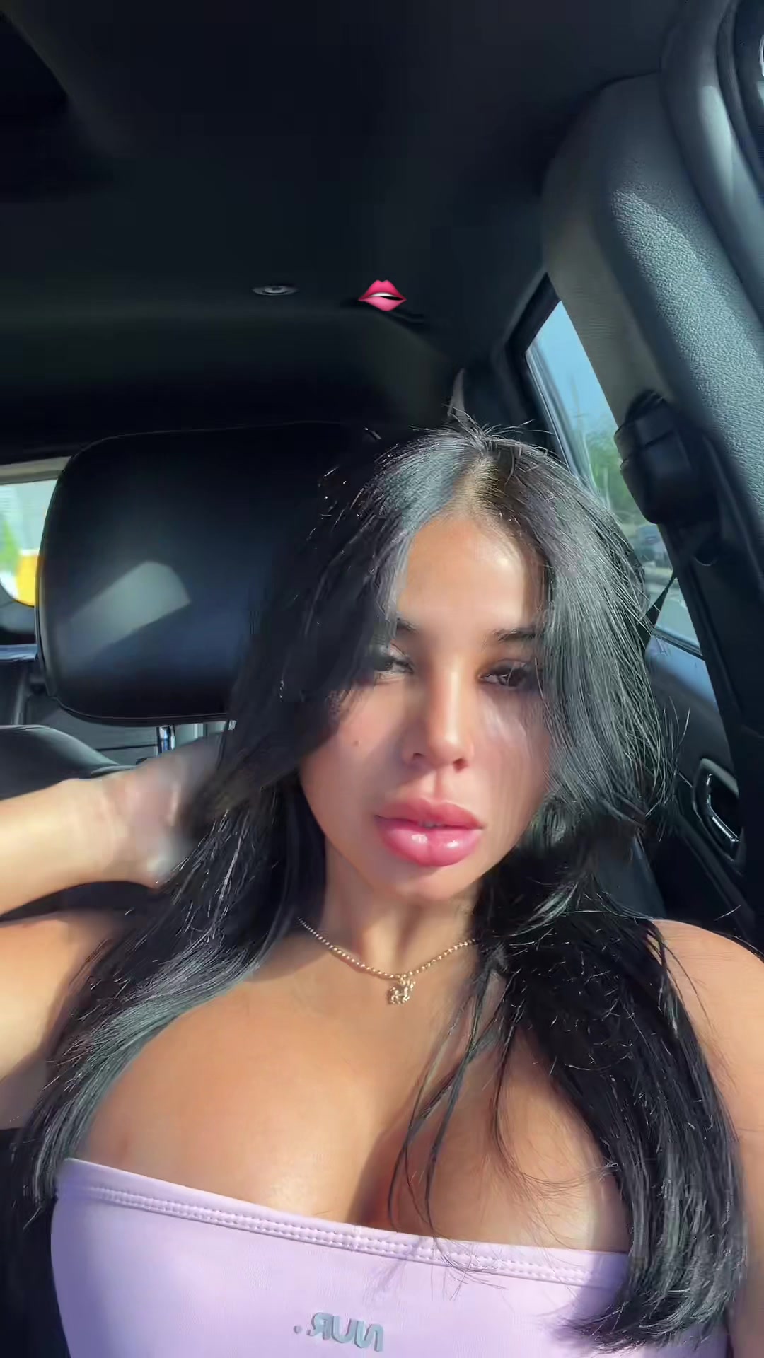 @Dayarlin