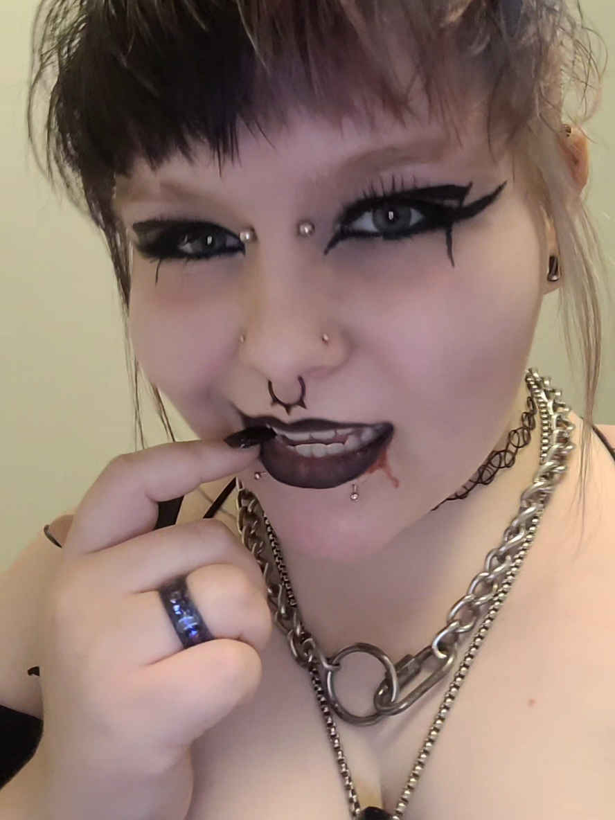 @Ally_Wolfy666