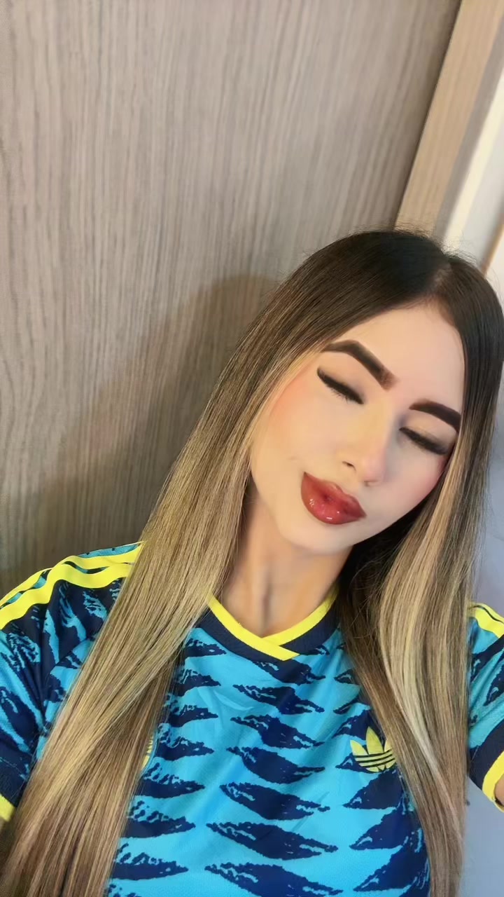 @𝓥