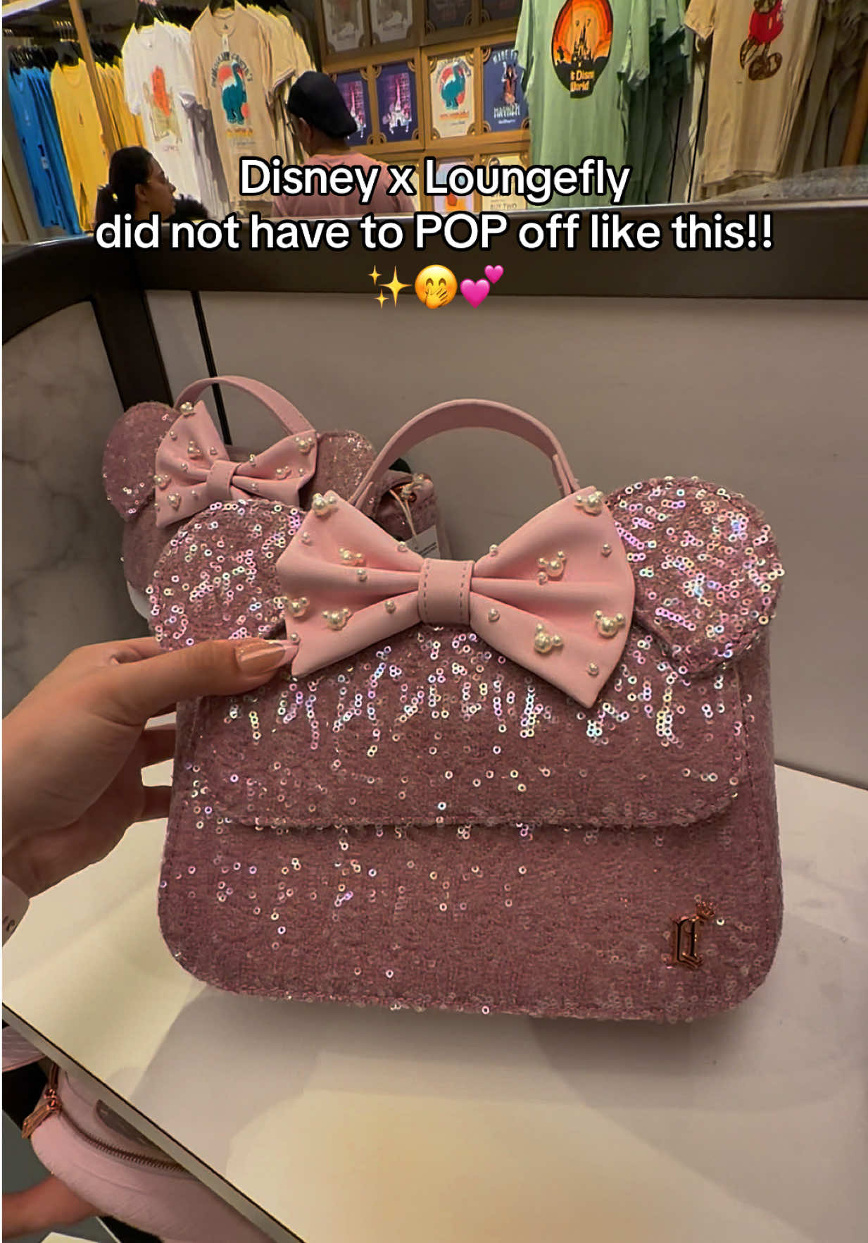 @ERYN LOVELADY 🐭✨🤍