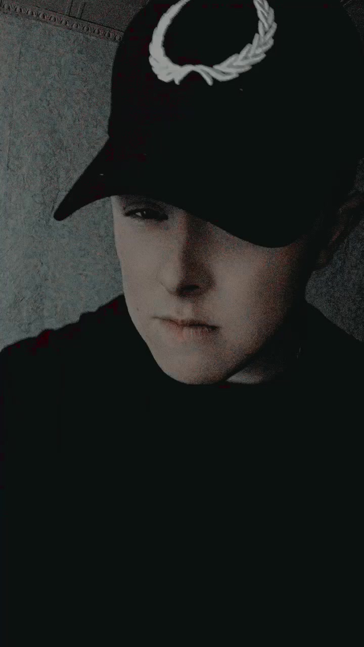 @꧁༒☬ИВАН☬༒꧂