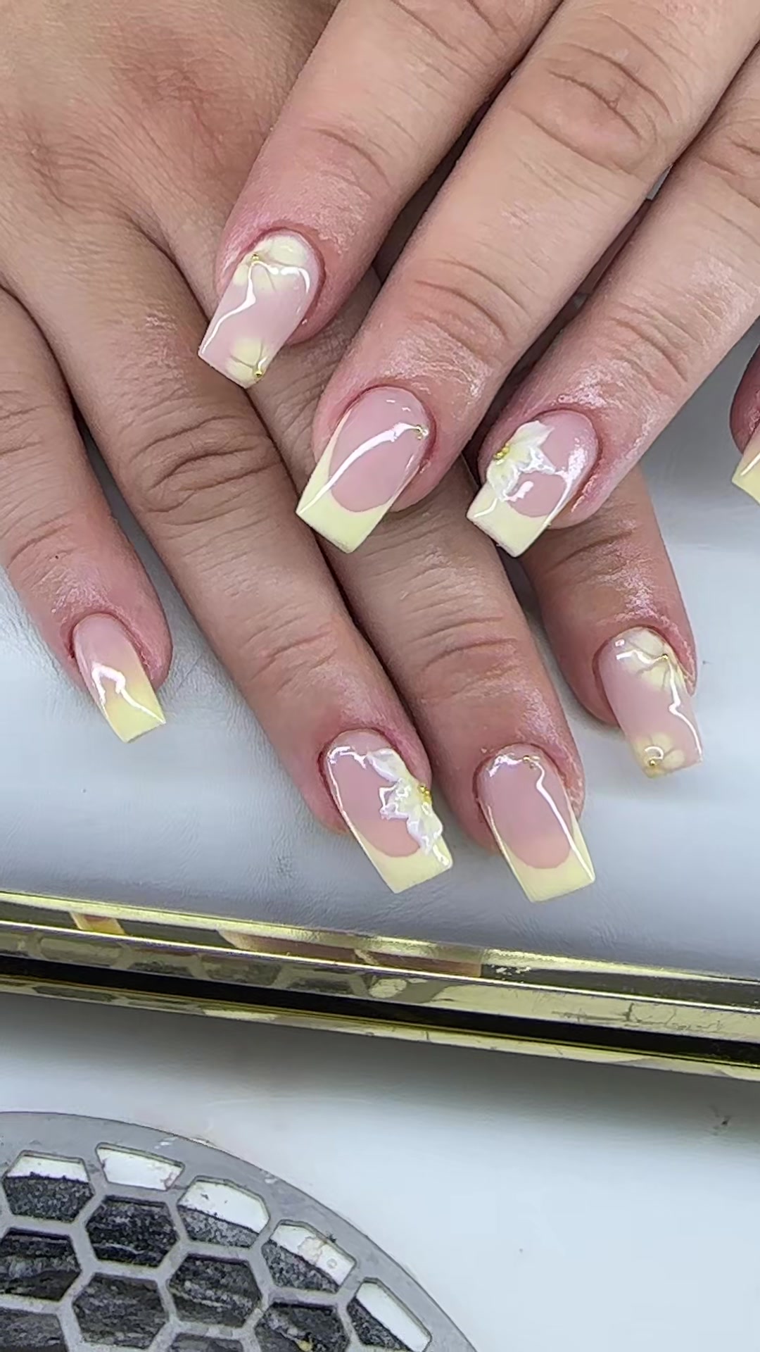 @Hairartist_nails
