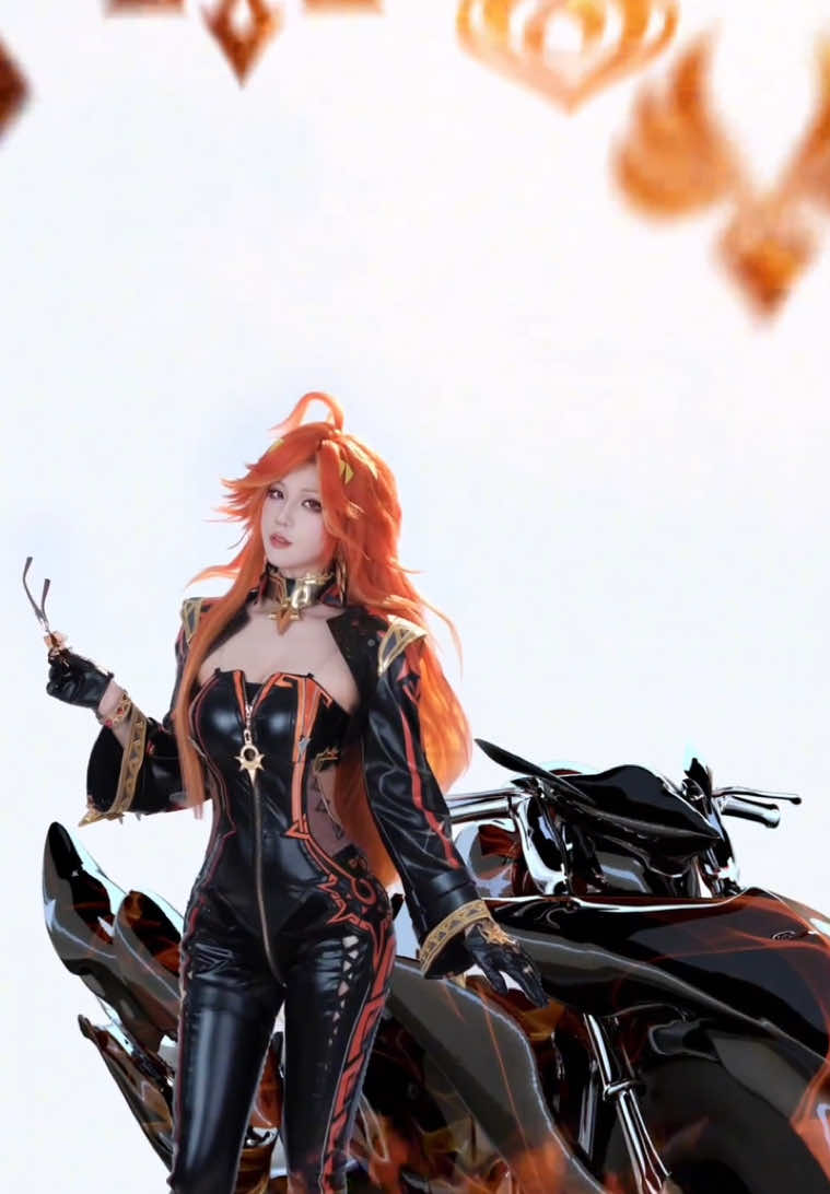 @cosplay girl