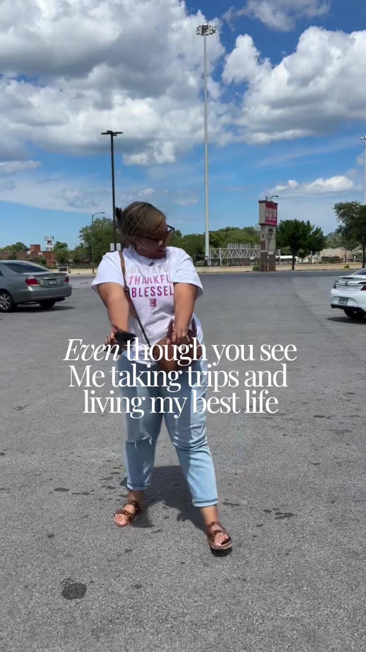 @elisabethgrace__