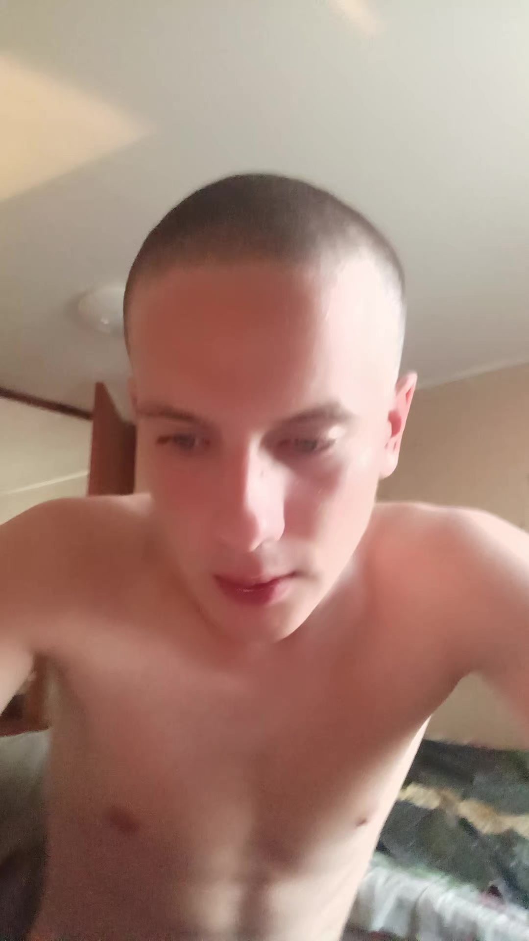 @Артём Кисте́нь 🔨