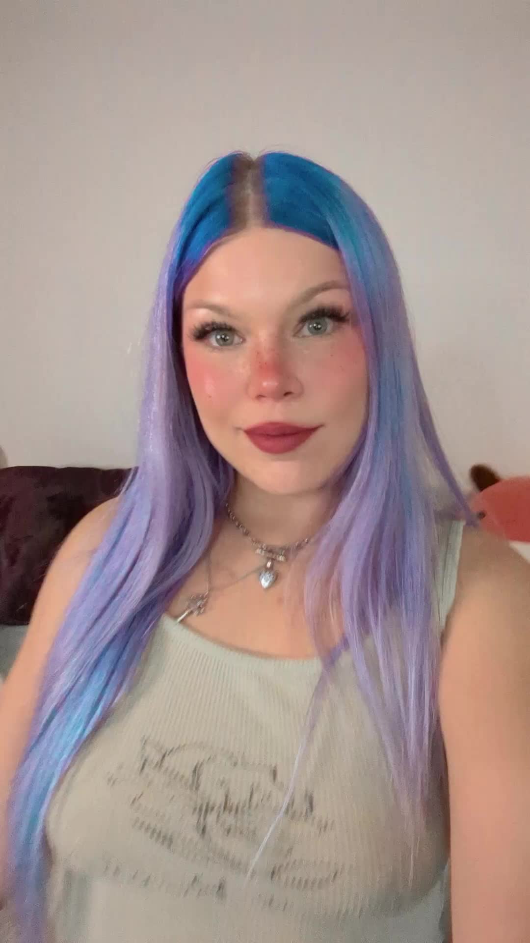 @irlWaifuGoddess