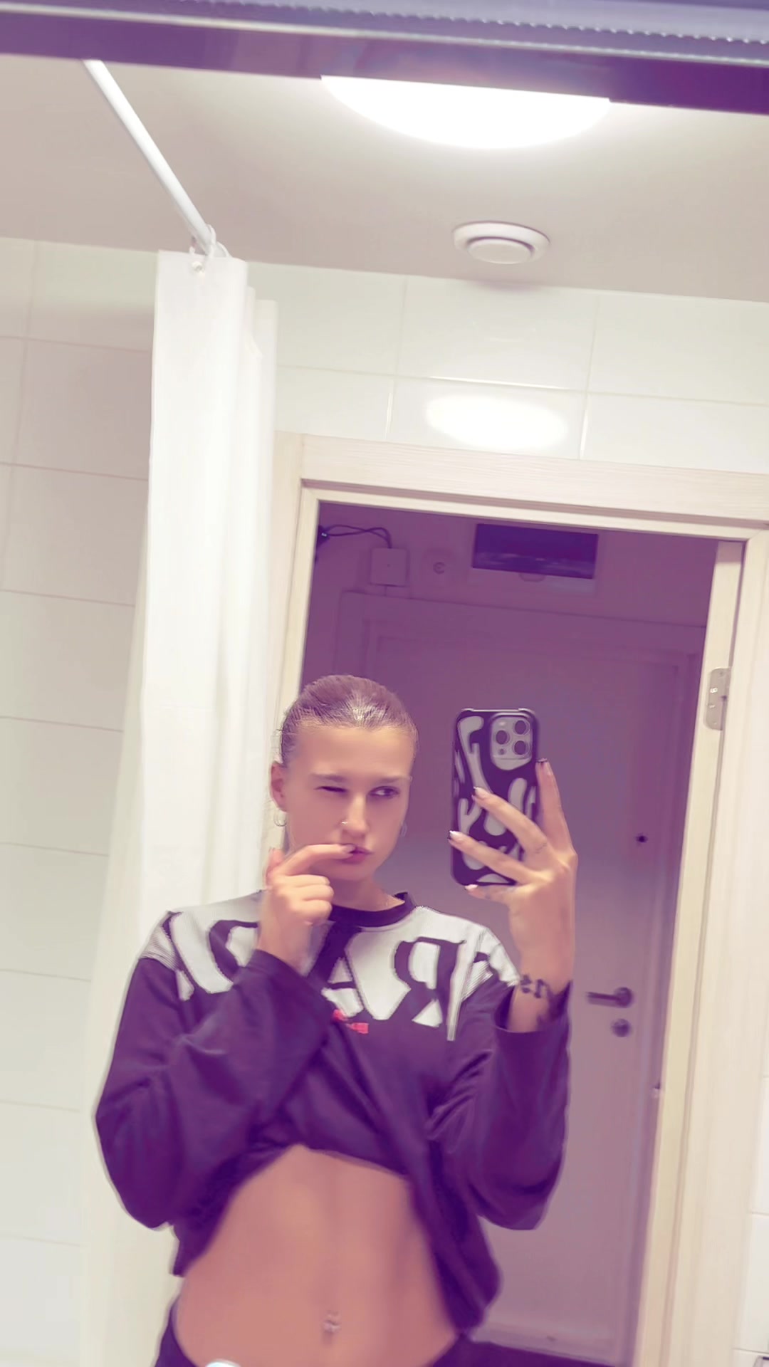 @Ă̈R̆̈Ĭ̈N̆̈Ă̈